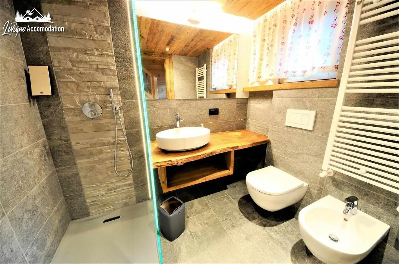 Mountain Chalet Scoiattolo By Livigno Accomodation