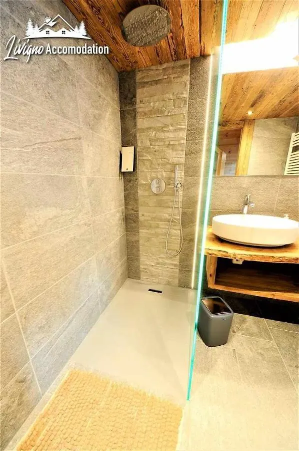 Mountain Chalet Scoiattolo By Livigno Accomodation